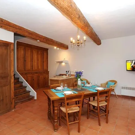 Pleasant G Te With Garden In The Vineyards Tautavel